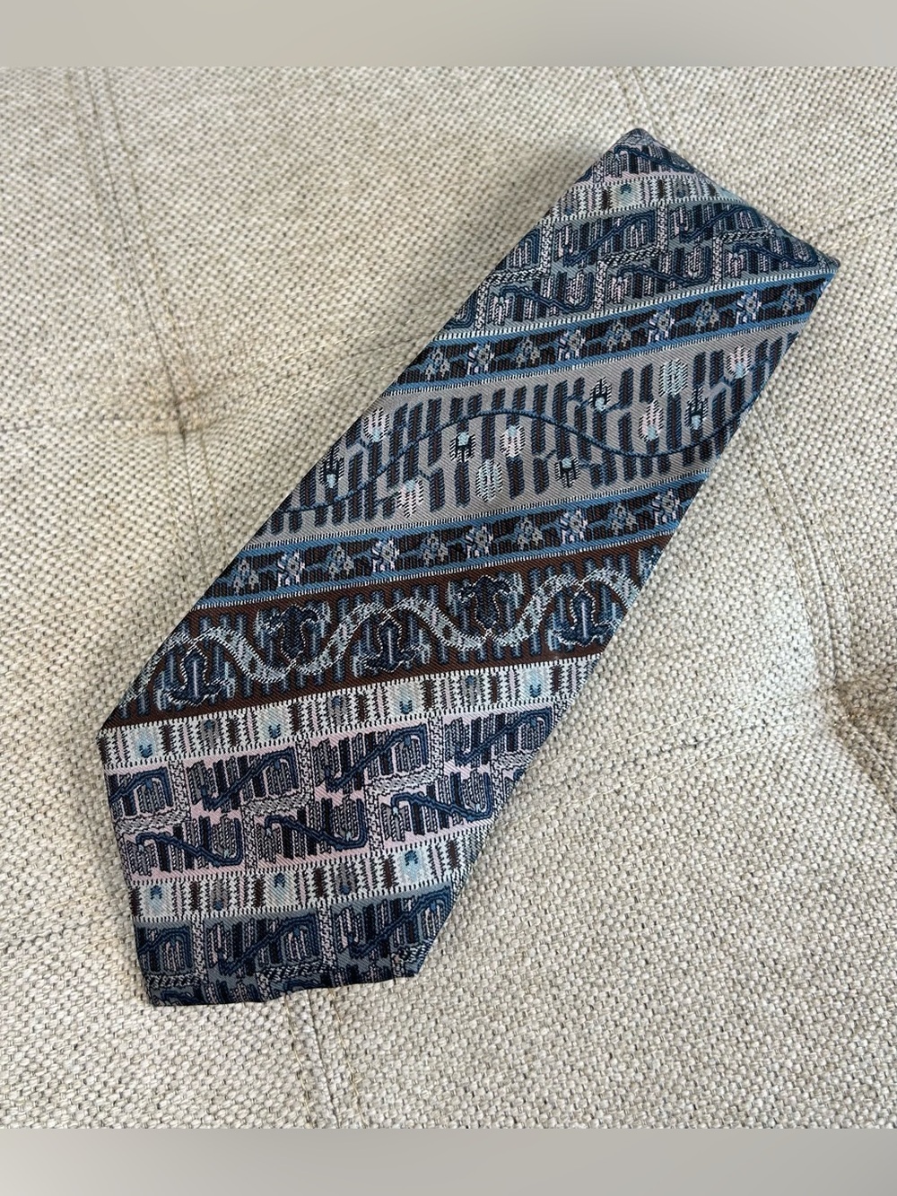 Valentino Cravatte Silk Necktie Tie 59”X3.25” Abstract Geometric Handmade Italy